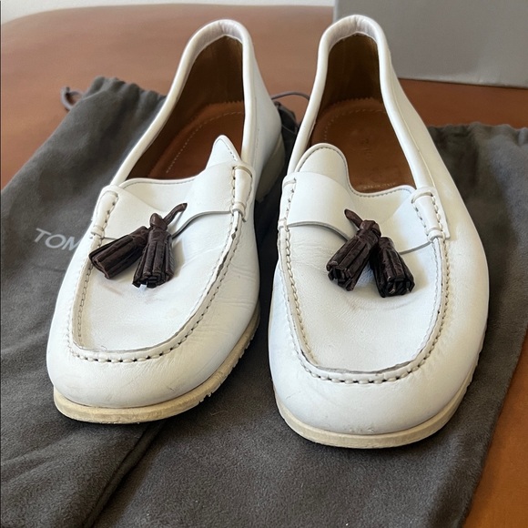 Tom Ford Cream Leather Tassel Loafers - Picture 4 of 6